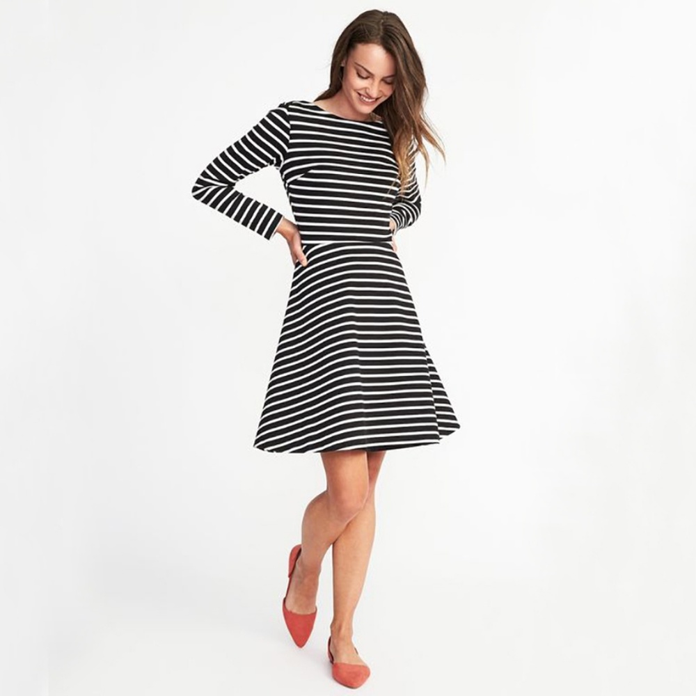 Ponte-Knit Boat-Neck Fit & Flare Dress EUC Sz. L